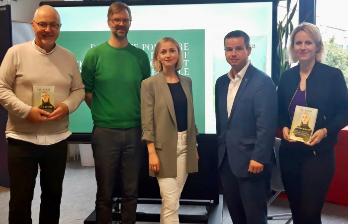 Irina Peter liest an der DBS